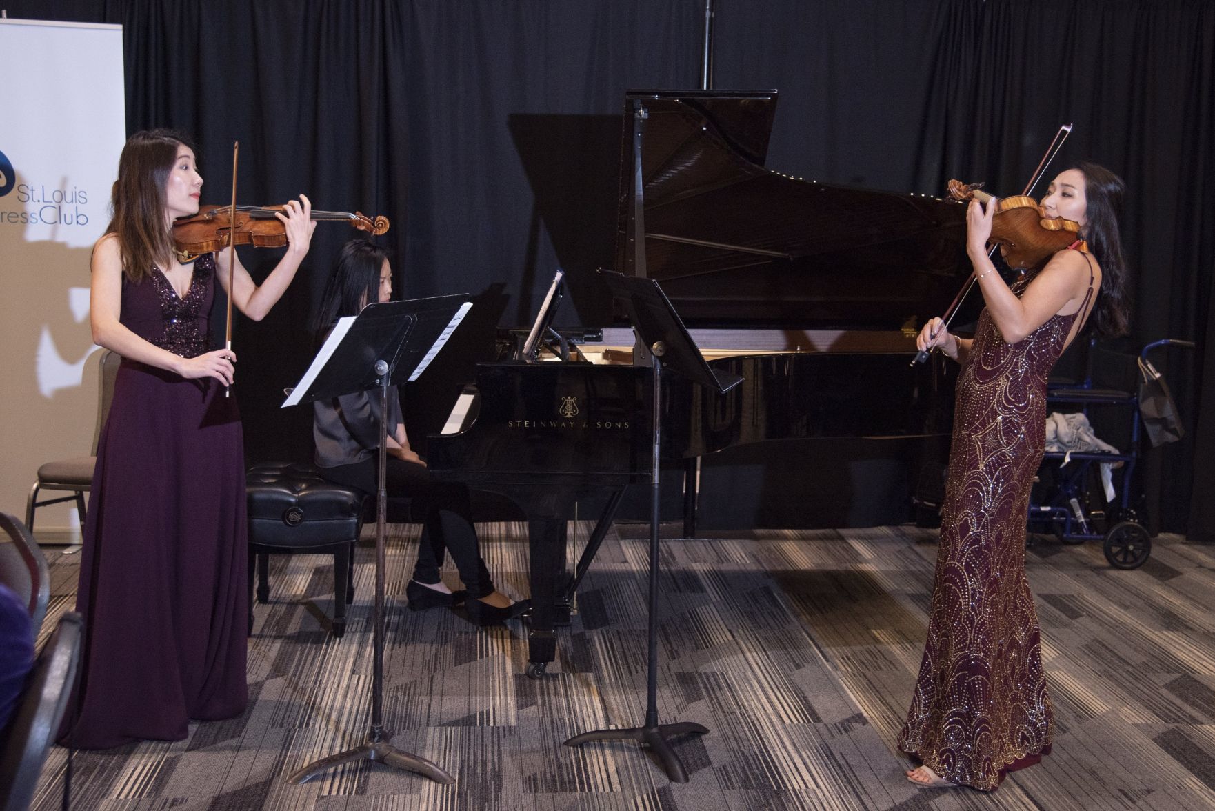 Liz Haerim Lee, Xiaoxiao Qiang, Wen Shen